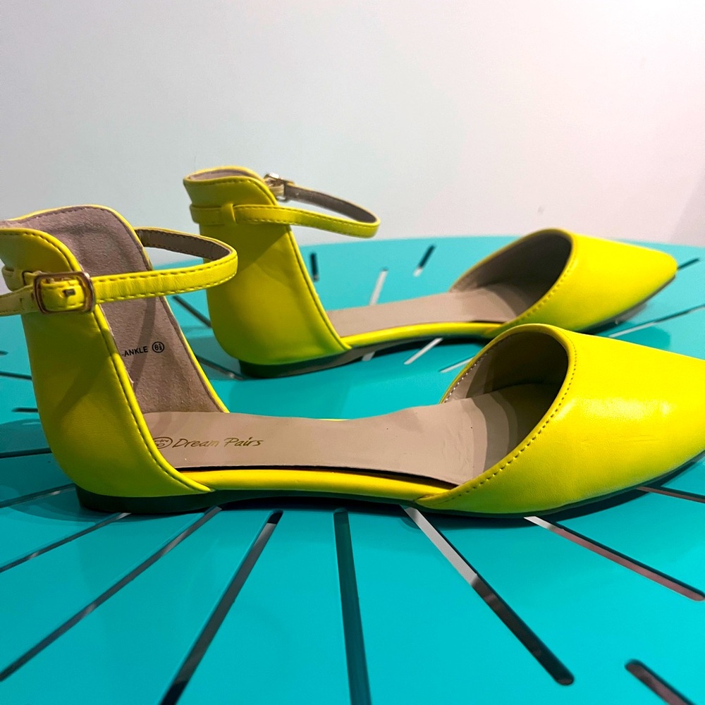 Yellow pointed toes flats with ankle straps - size 8.5 women’s